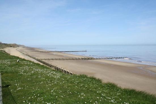 The Cliff Top Inn Bacton  ภายนอก รูปภาพ